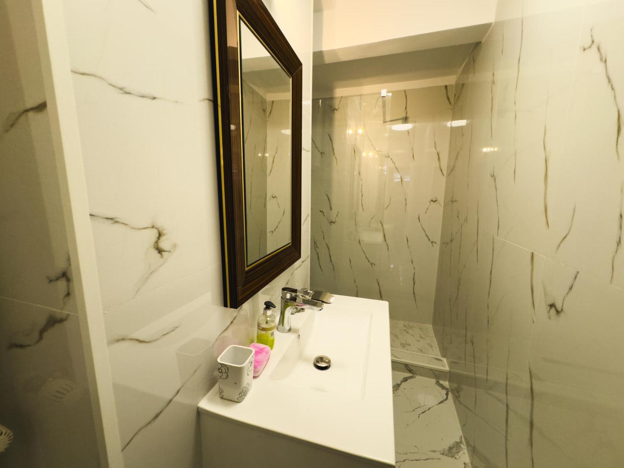 Loving Downtown Studio By Chr Luxury Property Bukarest Exterior foto